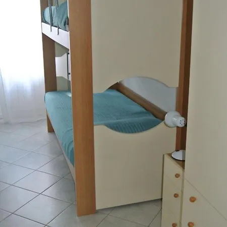Apartment Comfortable Flat In Lignano Pineta